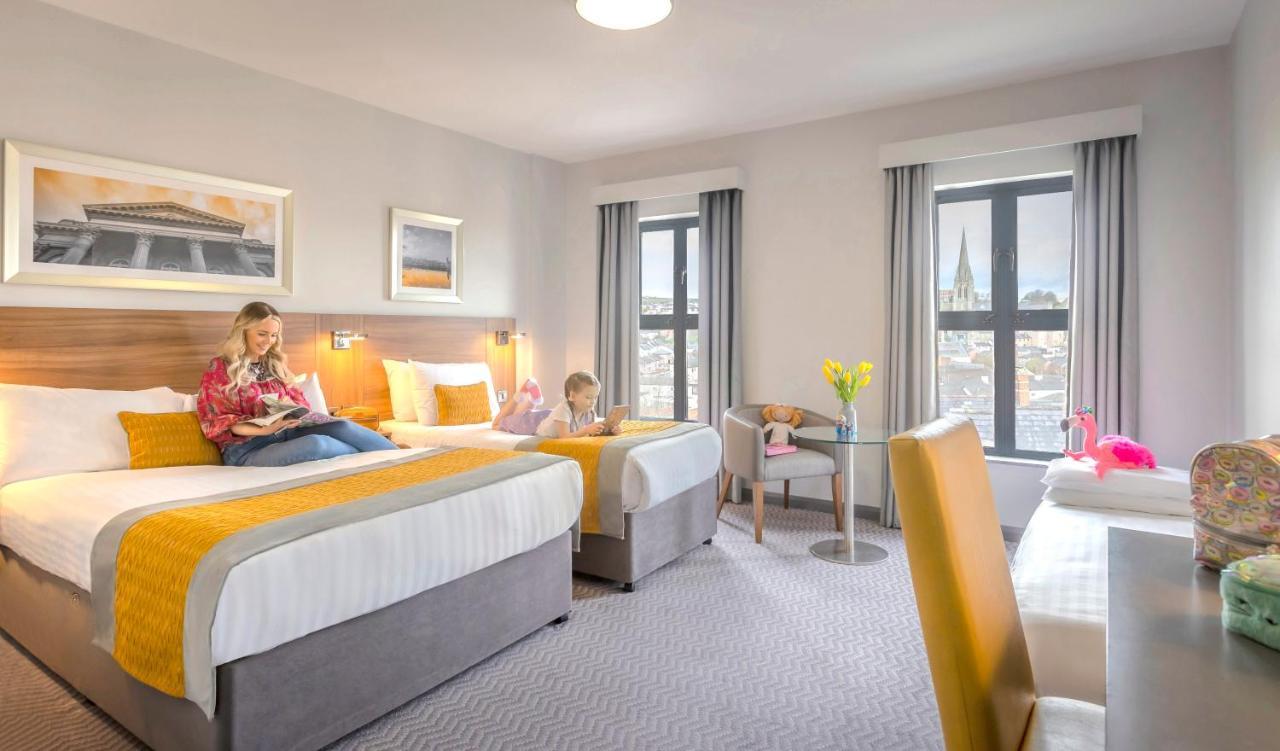 Maldron Hotel Derry Bagian luar foto
