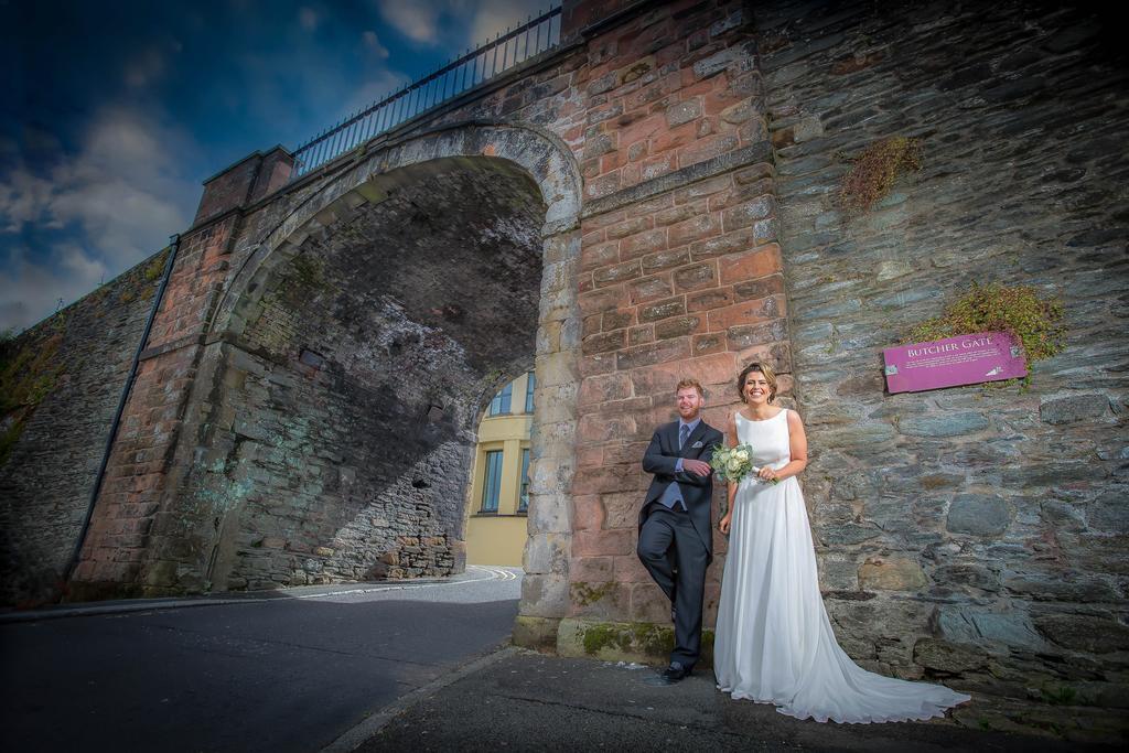 Maldron Hotel Derry Bagian luar foto