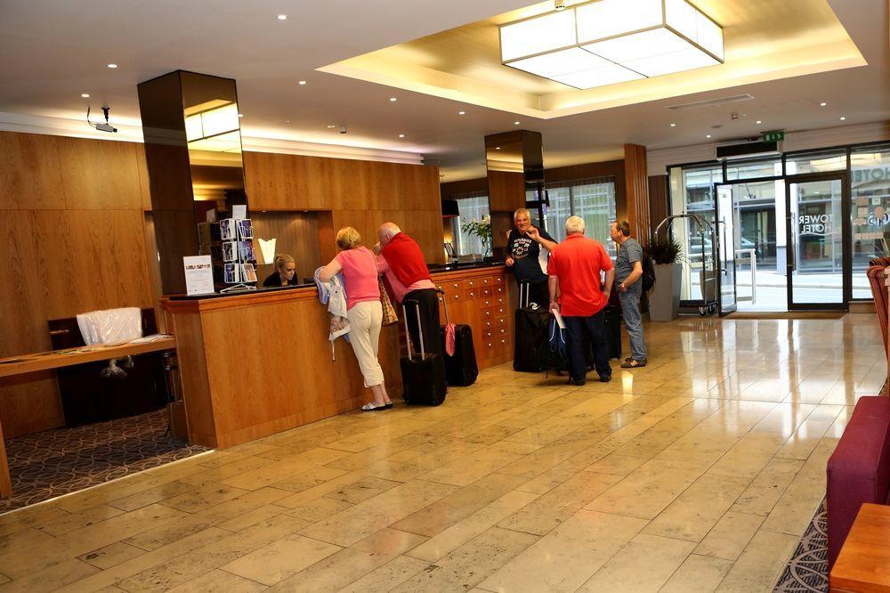 Maldron Hotel Derry Bagian luar foto