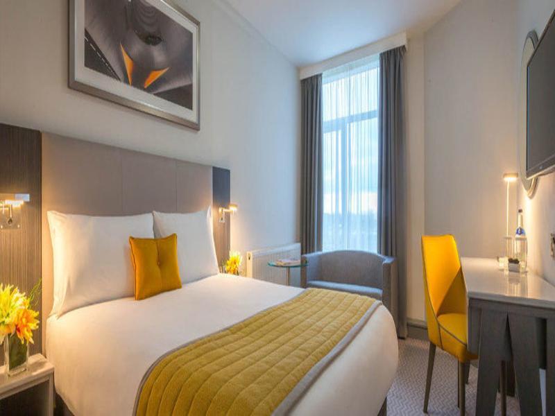 Maldron Hotel Derry Bagian luar foto