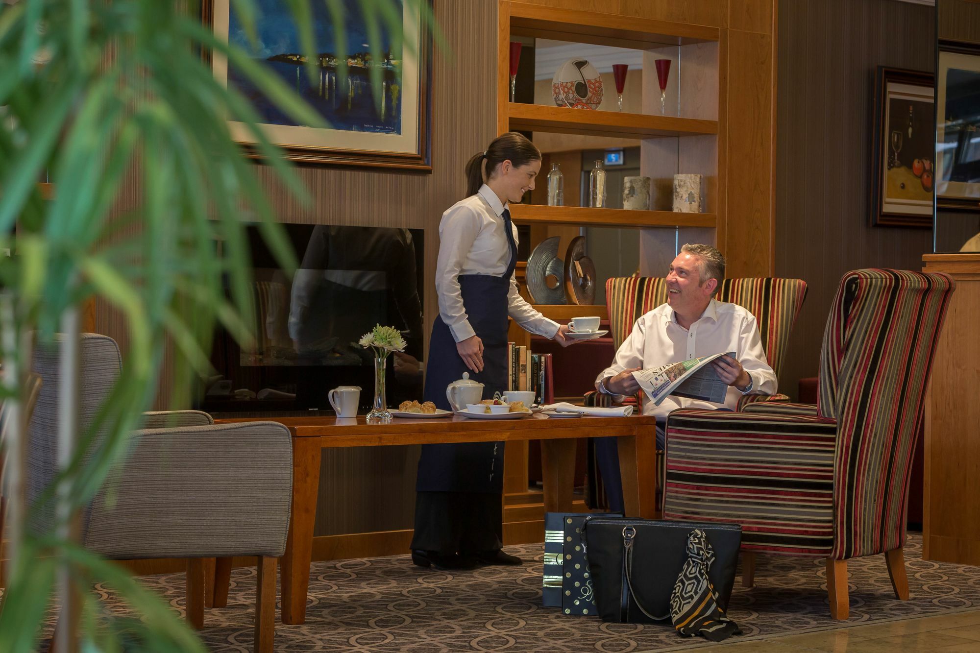Maldron Hotel Derry Bagian luar foto